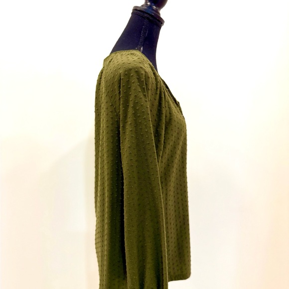 Daniel Rainn Pleated Tassel Detail Knit Top - Picture 4 of 8